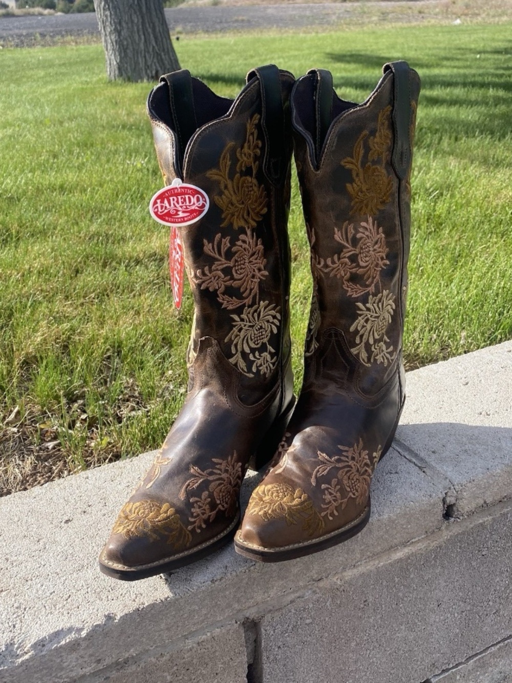 Laredo Womens Sylvan Embroidered Floral Tobacco Brown Leather Boots Size 8 & 9